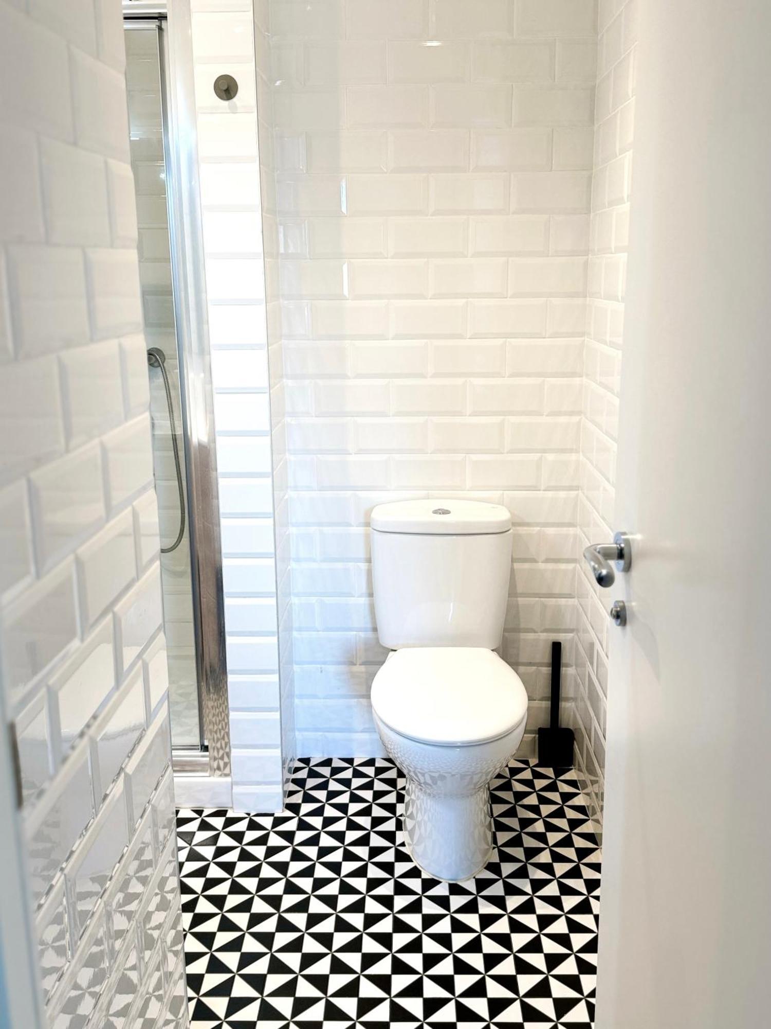 Modern City Centre Two Bedroom Windsor Apartment - Grand Central House ยิบรอลตาร์ ภายนอก รูปภาพ